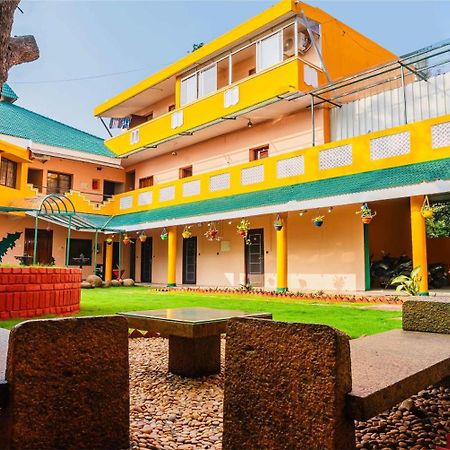 La Courtyard Hotell Pondicherry Exteriör bild
