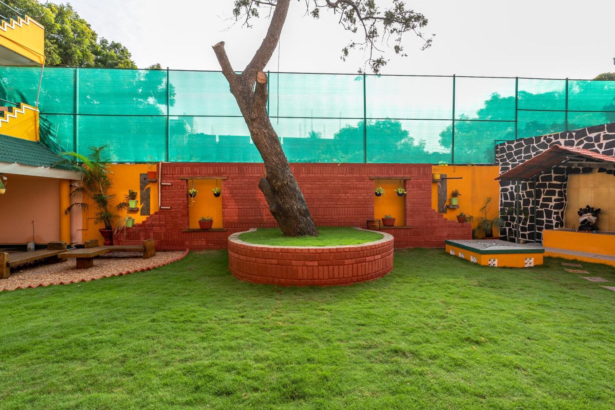 La Courtyard Hotell Pondicherry Exteriör bild